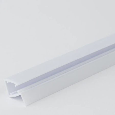 PVH04-403/7WM8 Уплотнительный ПВХ профиль для стекла 8мм 2200 мм, premium