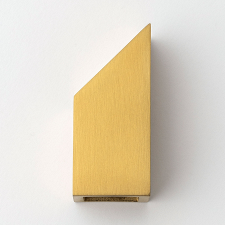 Крепление штанги 15x15 к стене 45° Брашированное золото S10-1504GDB