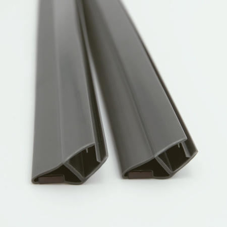 PVH04-902GFM8 Магнитный уплотнительный профиль, 180° скошенный угол для стекла 8 мм , 2500мм, premium PVH04-902GFM8 Магнитный уплотнительный профиль, 180° скошенный угол для стекла 8 мм , 2500мм, premium