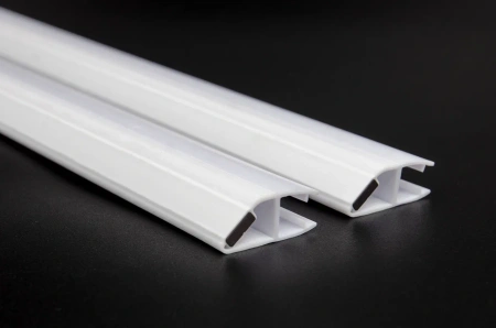 PVH04-902WM8 Магнитный уплотнительный профиль, 180° скошенный угол для стекла 8мм, 2500мм, premium