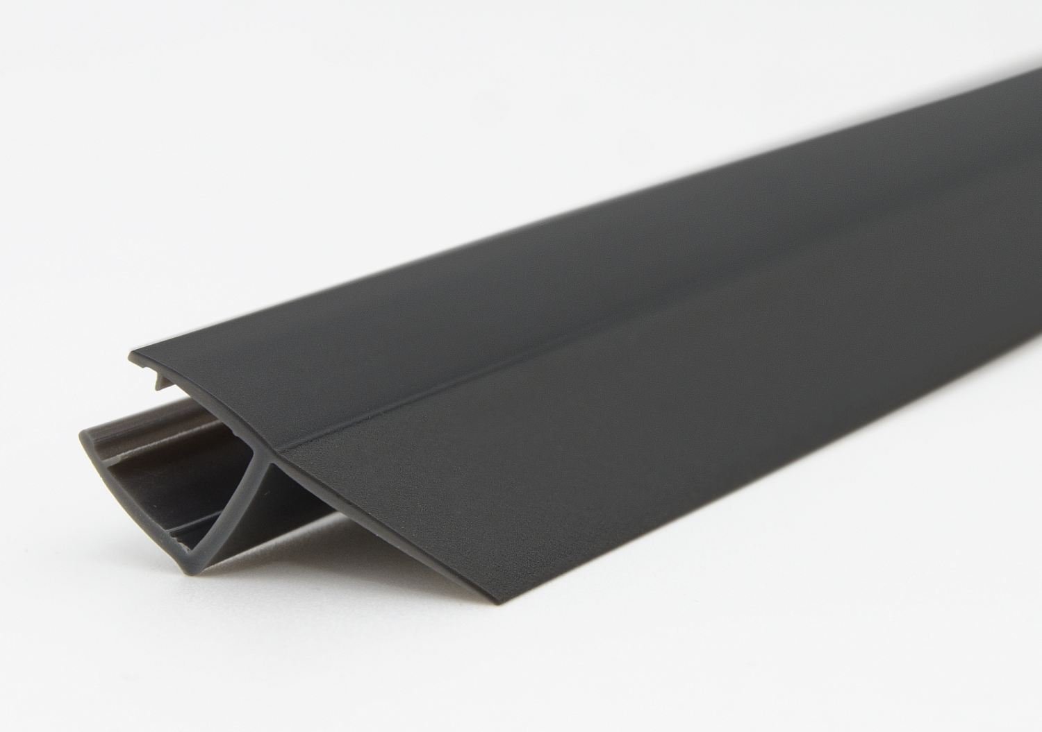 Графитовый цвет — элегантный, новый и таинственный в мире фурнитуры.