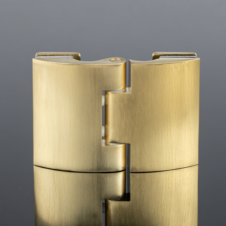 P03-102BGD/brass Петля стекло-стекло 180°/135°, брашированное золото, латунь