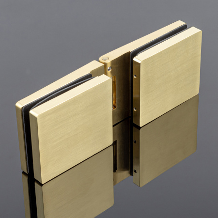 P03-100BGD/brass Петля стекло-стекло с защелкивающимися крышками, брашированное золото, латунь P03-100BGD/brass Петля стекло-стекло с защелкивающимися крышками, брашированное золото, латунь