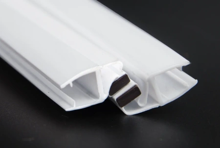 PVH04-907WM8 Магнитный уплотнительный профиль для стекла 8мм, регулируемый 90°- 180°, 2500 мм, premium PVH04-907WM8 Магнитный уплотнительный профиль для стекла 8мм, регулируемый 90°- 180°, 2500 мм, premium